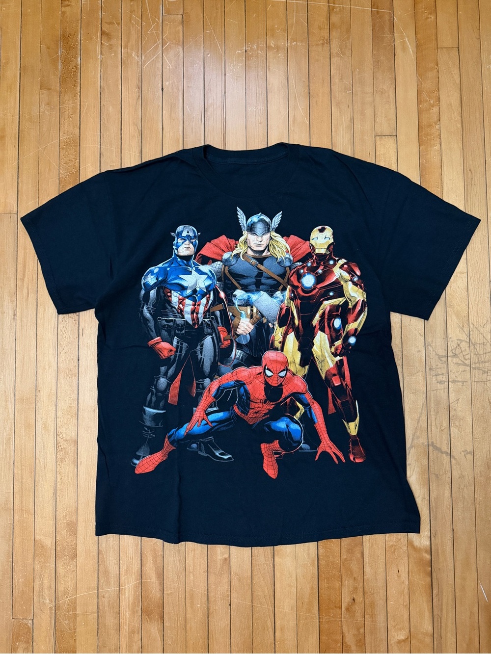 Vintage Marvel Avengers Blk Tee Spider-Man, Cap America, Thor & Iron Man Sz. M/L